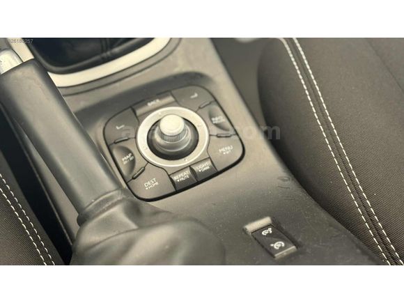 CALVIN CARS| 2010 COUPE TOMTOM AFL FAR