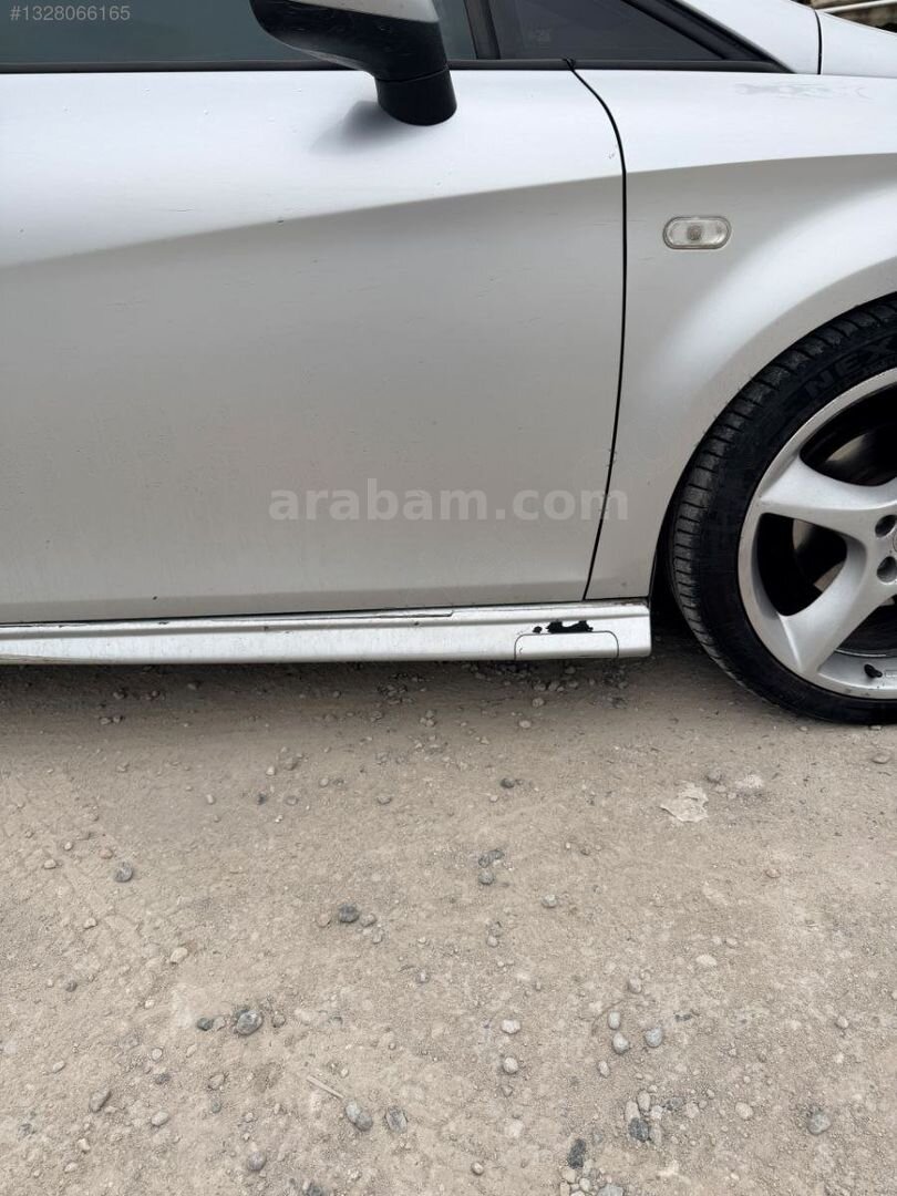Galeriden Seat Leon 2.0 TDI Stylance 2007 Model Sakarya 370.000 km Gri 7