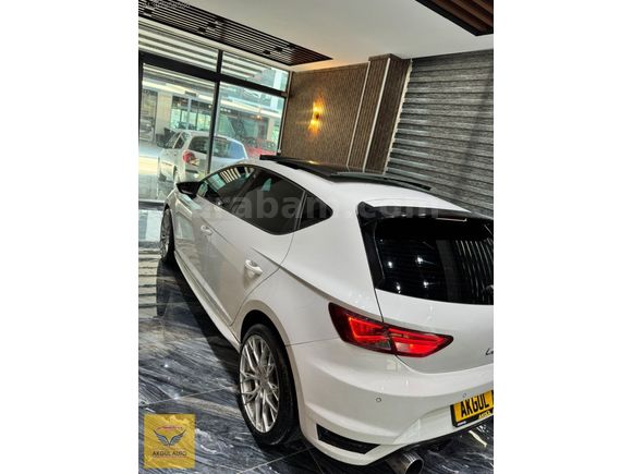 AKGÜL AUTO TEMİZ CAM TAVANLIDIR HATASIZ BOYASIZ TRAMERSİZ