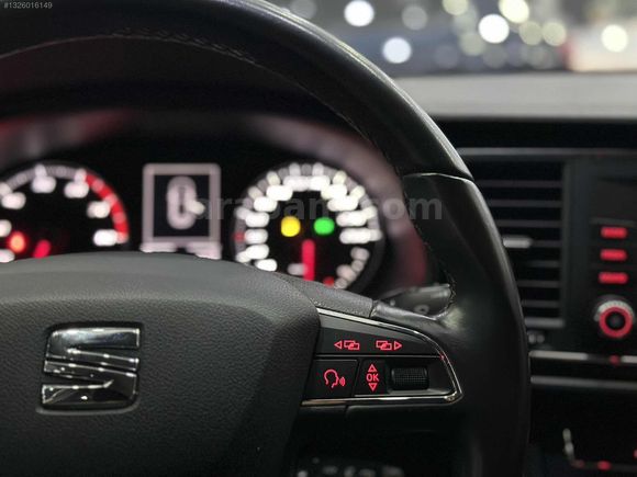 **HATASIZ**75BİNDE**2015 SEAT LEON STYLE 110HP**KATLANIR AYNA**