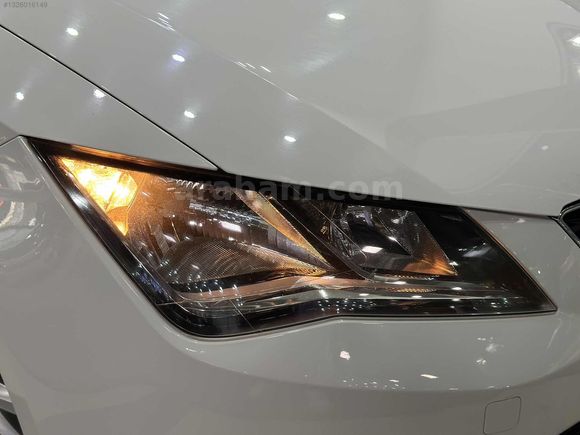 **HATASIZ**75BİNDE**2015 SEAT LEON STYLE 110HP**KATLANIR AYNA**