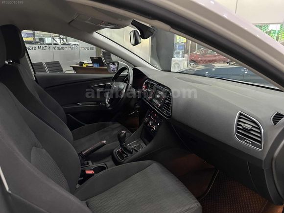 **HATASIZ**75BİNDE**2015 SEAT LEON STYLE 110HP**KATLANIR AYNA**