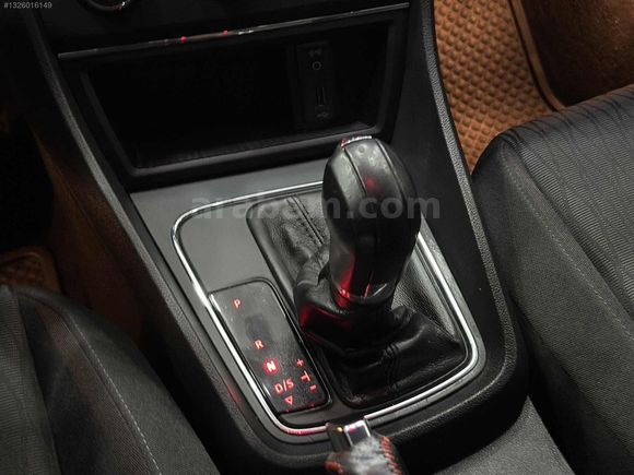 **HATASIZ**75BİNDE**2015 SEAT LEON STYLE 110HP**KATLANIR AYNA**