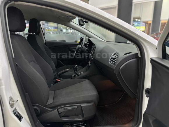 **HATASIZ**75BİNDE**2015 SEAT LEON STYLE 110HP**KATLANIR AYNA**