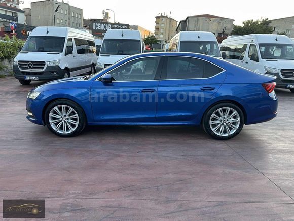 ECEMCAR'DAN OCTVİA 1.0 e-TEC PREMIUM OTM VİTES GECE MAVİSİ