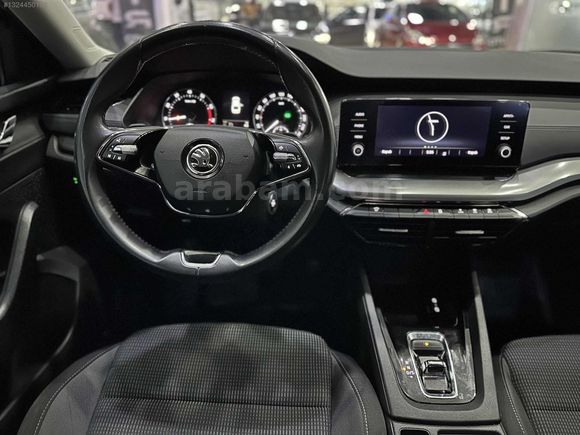 DEĞİŞENSİZ 2022 SKODA OCTAVİA E-TEC ELİTE CAR PLAY*LANSMAN RENK*