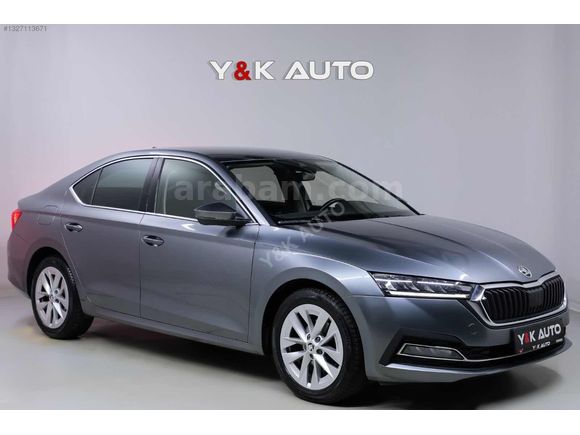 2023 SKODA OCTAVİA 1.0 e-TEC HAYALET EKRAN SERVİS BAKIMLI
