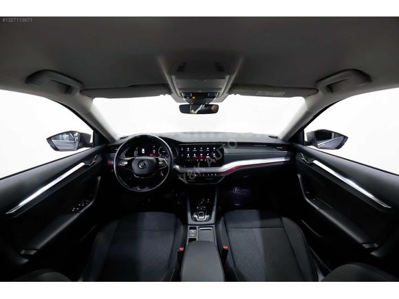 2023 SKODA OCTAVİA 1.0 e-TEC HAYALET EKRAN SERVİS BAKIMLI