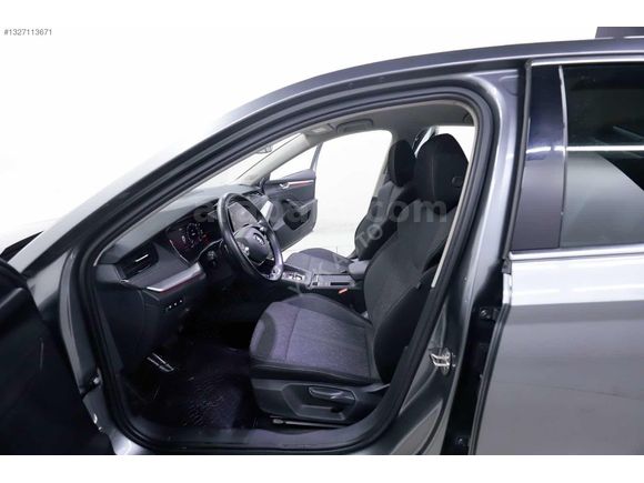 2023 SKODA OCTAVİA 1.0 e-TEC HAYALET EKRAN SERVİS BAKIMLI