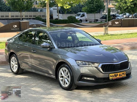 2023 SKODA OCTAVİA_1.0 e-TEC Elite_İlk EL_Servis Bakımlı_Hatasız