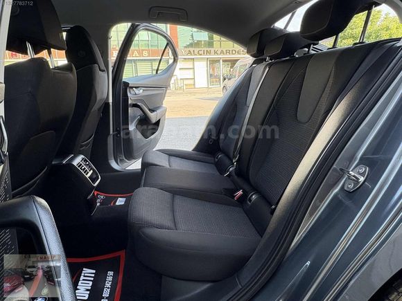 2023 SKODA OCTAVİA_1.0 e-TEC Elite_İlk EL_Servis Bakımlı_Hatasız
