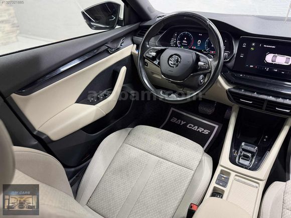 */2021 SKODA OCTAVIA 1.0 TSI E-TEC PREMİUM 133.722KM LNSMN RNK*/