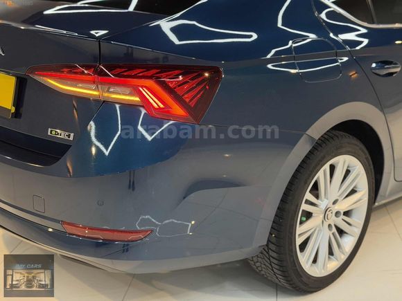 */2021 SKODA OCTAVIA 1.0 TSI E-TEC PREMİUM 133.722KM LNSMN RNK*/