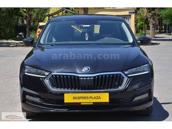 EKSPRES PLAZA'DAN 2022 SKODA OCTAVİA 1.0 e-TEC ELİTE