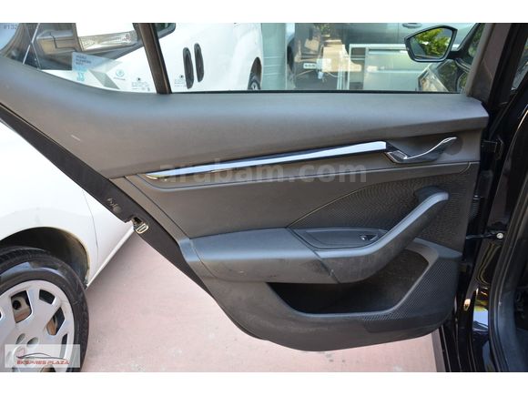 EKSPRES PLAZA'DAN 2022 SKODA OCTAVİA 1.0 e-TEC ELİTE