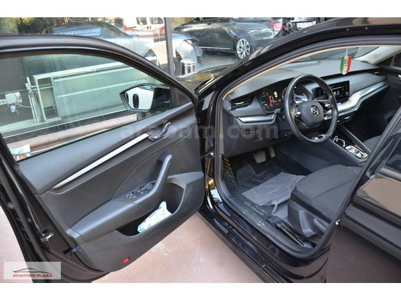EKSPRES PLAZA'DAN 2022 SKODA OCTAVİA 1.0 e-TEC ELİTE