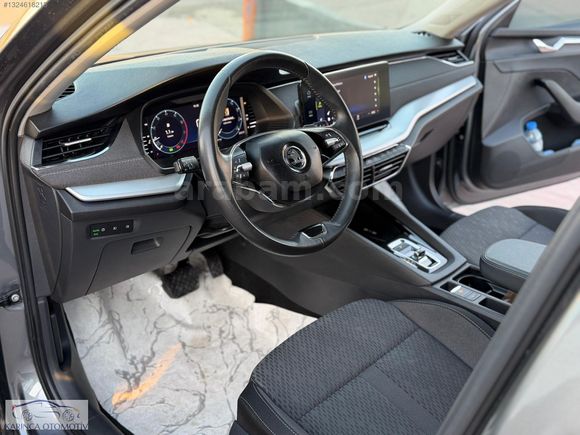 KARINCA OTOMOTİV 2023 SKODA OCTAVİA 1.0 E-TEC PREMİUM 57 BİN KM