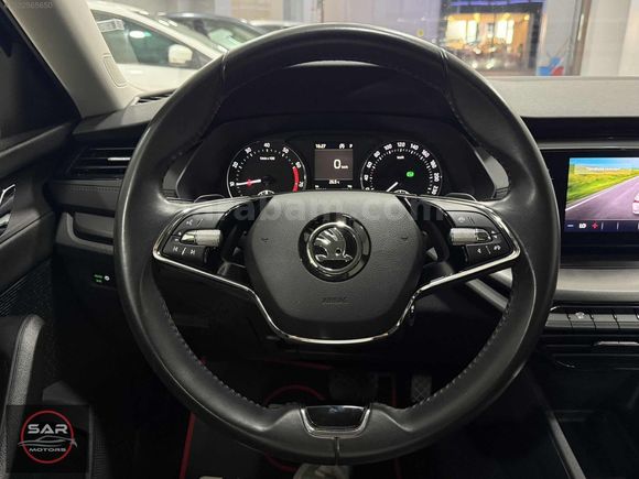 87.000 KM* 2022 OCTAVİA 1.0 E-TEC ELİTE DEĞİŞENSİZ CARPLAY/XENON