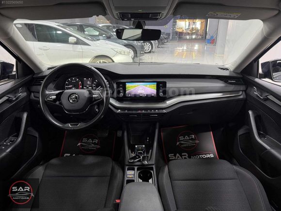 87.000 KM* 2022 OCTAVİA 1.0 E-TEC ELİTE DEĞİŞENSİZ CARPLAY/XENON