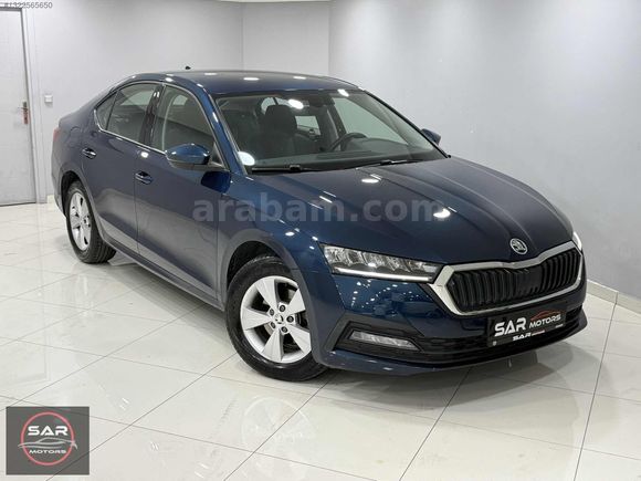 87.000 KM* 2022 OCTAVİA 1.0 E-TEC ELİTE DEĞİŞENSİZ CARPLAY/XENON