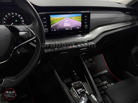 87.000 KM* 2022 OCTAVİA 1.0 E-TEC ELİTE DEĞİŞENSİZ CARPLAY/XENON