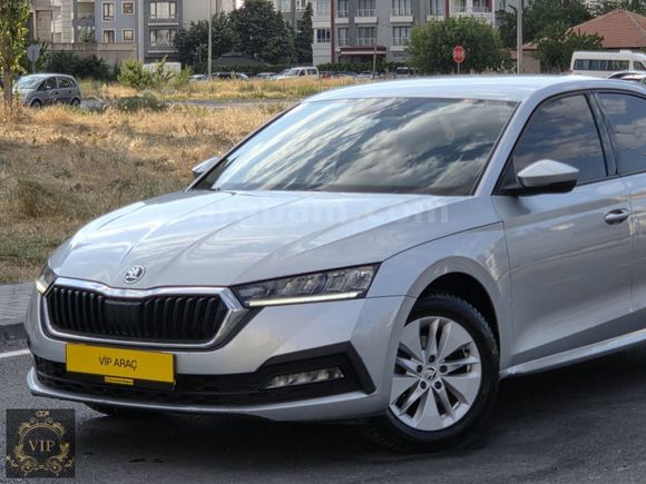 2024-HATASIZ TRAMERSİ+SERVİS BAKIMLI+KABLOSUZ CAR PLAY
