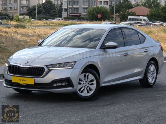 2024-HATASIZ TRAMERSİ+SERVİS BAKIMLI+KABLOSUZ CAR PLAY