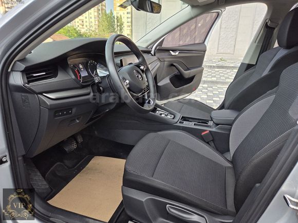 2024-HATASIZ TRAMERSİ+SERVİS BAKIMLI+KABLOSUZ CAR PLAY