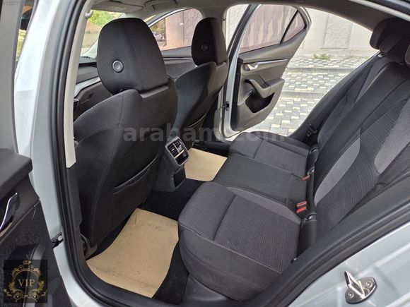 2024-HATASIZ TRAMERSİ+SERVİS BAKIMLI+KABLOSUZ CAR PLAY