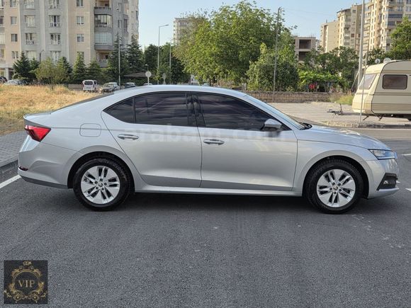 2024-HATASIZ TRAMERSİ+SERVİS BAKIMLI+KABLOSUZ CAR PLAY