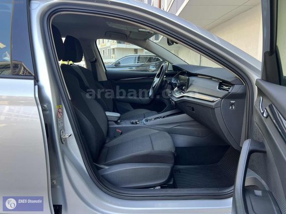 2024-OCTAVİA ELİTE-1.0 E-TEC-OTOMATİK-HYBRİD-BAKIMLI-106.000 KM