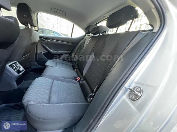 2024-OCTAVİA ELİTE-1.0 E-TEC-OTOMATİK-HYBRİD-BAKIMLI-106.000 KM