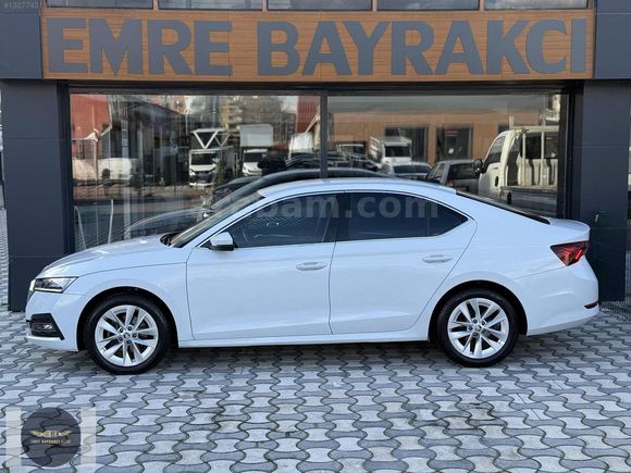 2022 SKODA OCTAVIA 1.0 E-TEC 110 BG DSG PREMIUM HATASZ 103.000KM