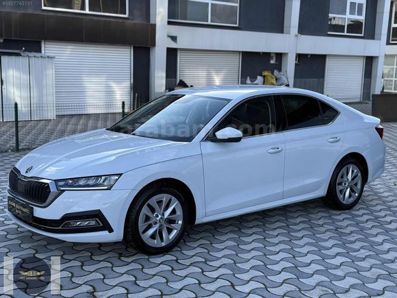 2022 SKODA OCTAVIA 1.0 E-TEC 110 BG DSG PREMIUM HATASZ 103.000KM