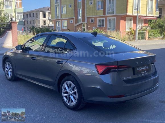 2023 OCTAVİA 1.0 E-TEC ELİTE DSG