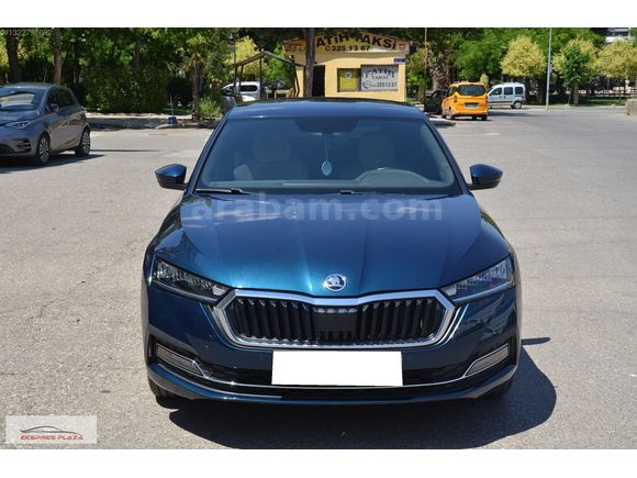 EKSPRES PLAZA'DAN 2020 SKODA OCTAVIA 1.0 e-Tec PREMIUM