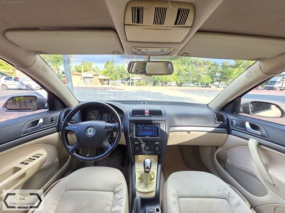 SKODA OCTAVİA 1.6 ELEGANCE 102 BG DEĞİŞENSİZ TERTEMİZ