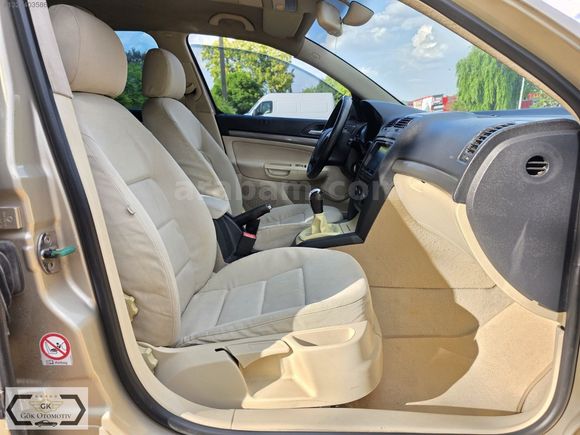 SKODA OCTAVİA 1.6 ELEGANCE 102 BG DEĞİŞENSİZ TERTEMİZ