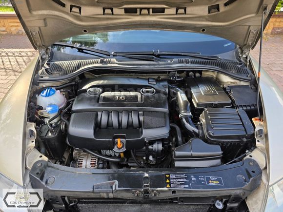 SKODA OCTAVİA 1.6 ELEGANCE 102 BG DEĞİŞENSİZ TERTEMİZ