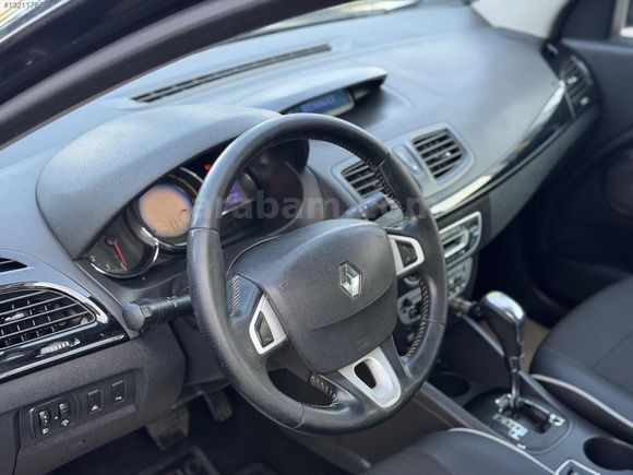 2013 MEGANE OTOMATİK DEĞİŞENSİZ EKONOMİK AİLE ARACI