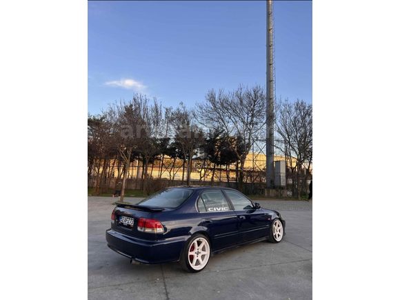 2000 Model 1.4 is 298.000 km de Otomatik Lpg