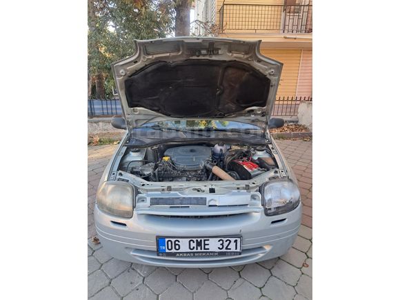 Sahibinden Renault Clio 1.4 RNA 2001 Model