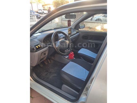Sahibinden Renault Clio 1.4 RNA 2001 Model