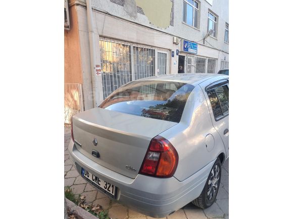 Sahibinden Renault Clio 1.4 RNA 2001 Model