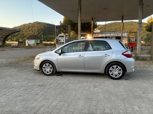 MAKYAJLI DEĞİŞENSİZ  2011 AURİS  LPG & BENZİN MANUEL
