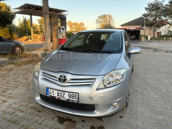 MAKYAJLI DEĞİŞENSİZ  2011 AURİS  LPG & BENZİN MANUEL