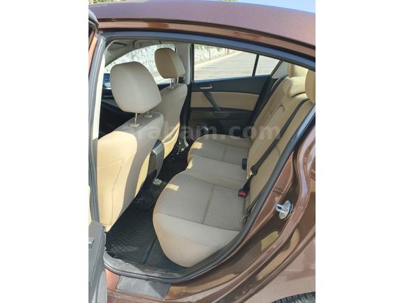 Sahibinden Değişensiz Mazda 3 1.6 Touring 2013 Model