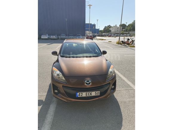 Sahibinden Değişensiz Mazda 3 1.6 Touring 2013 Model
