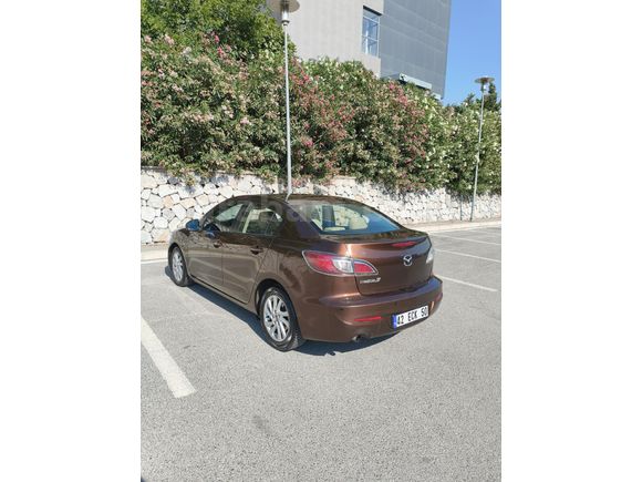 Sahibinden Değişensiz Mazda 3 1.6 Touring 2013 Model