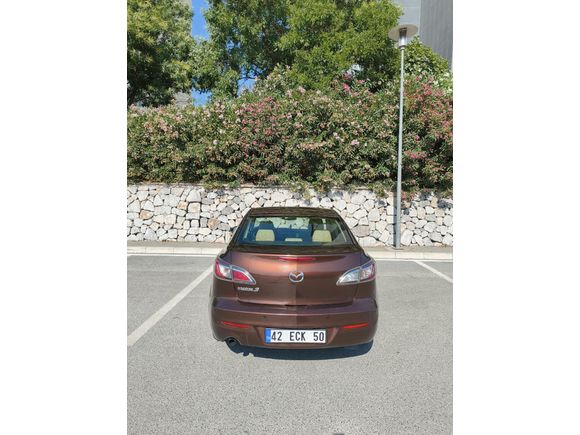 Sahibinden Değişensiz Mazda 3 1.6 Touring 2013 Model
